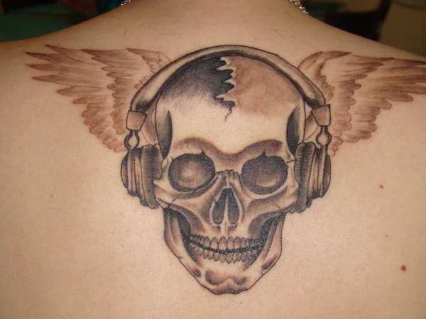 Headphone-Skull-tattoo-99112.jpeg