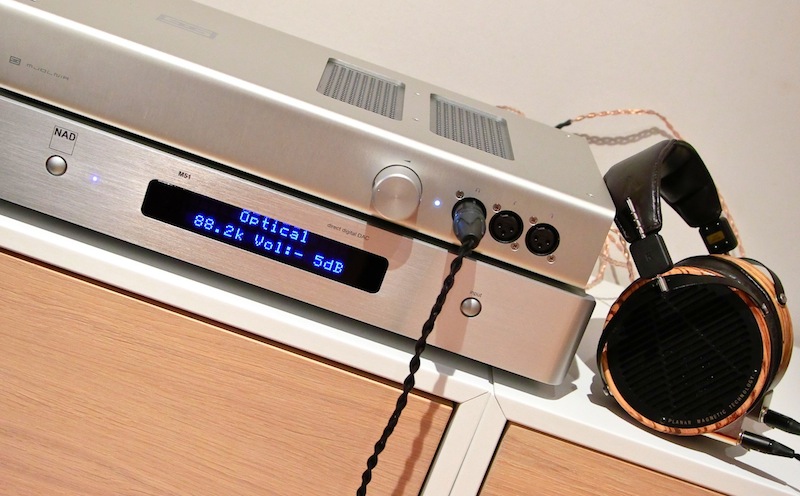 NAD_M51_Schiit_Mjolnir_Audeze_LCD-3-4857.jpg